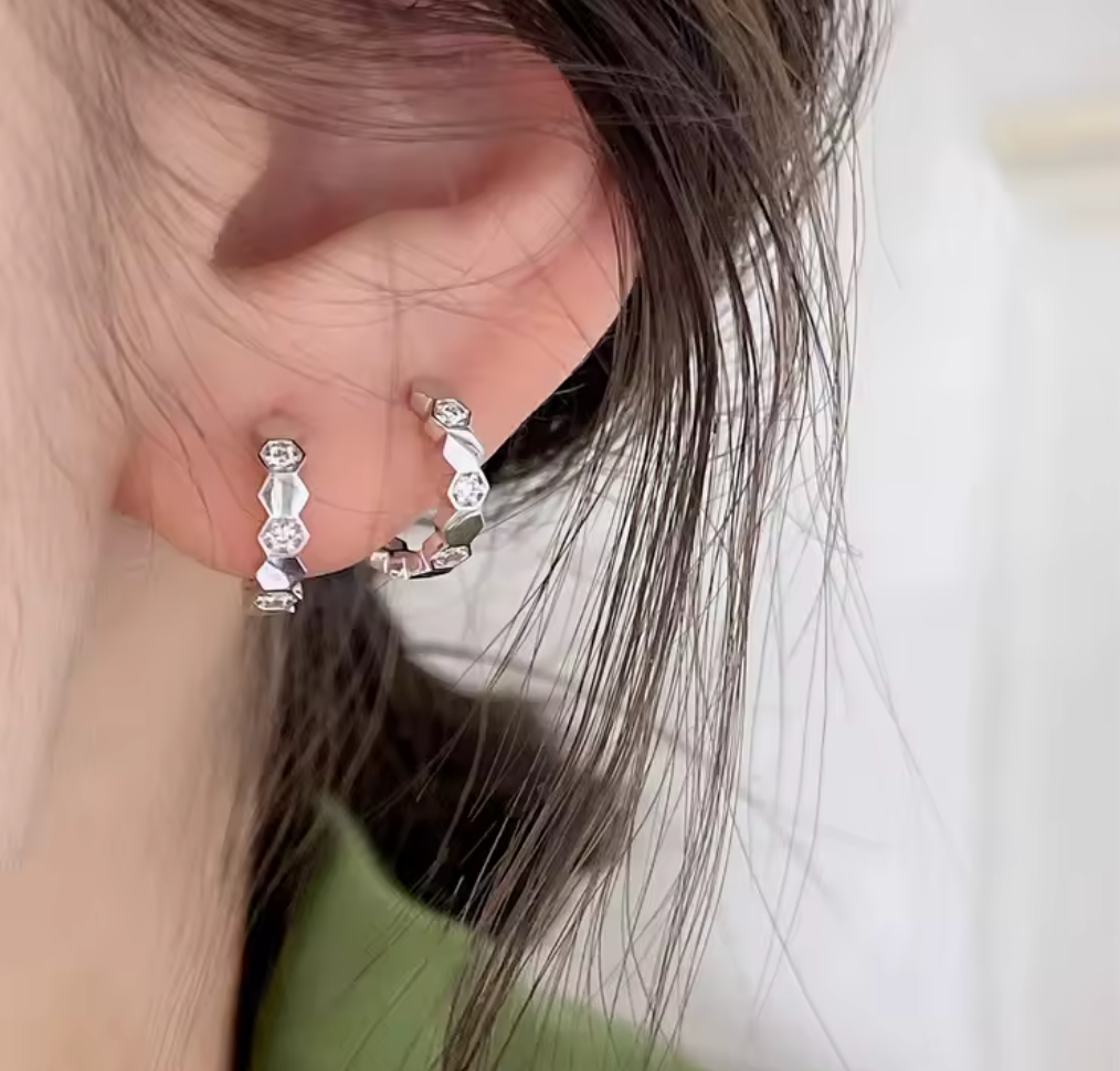 Simple Luxury 18K Gold Plated Earrings for Women